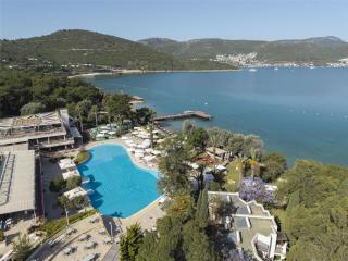 DoubleTree by Hilton Bodrum Isil Club Ultra All-Inclusive Resort - Torba - 3