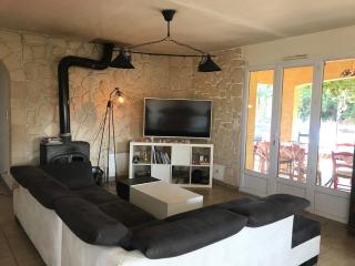 Villa climatisée avec grande piscine - Le Pouget - 2