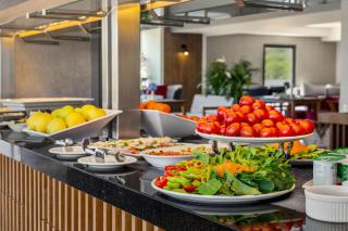 Ramada Encore by Wyndham Istanbul Arnavutkoy - 3