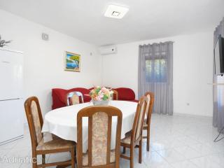 Holiday Home Nada Rogoznica - Six Bedroom Holiday Home - Rogoznica (Rogosnizza) - 6