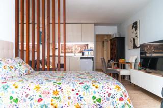 Cozy Suite next to Plaza del Ayuntamiento - Valencia - 0