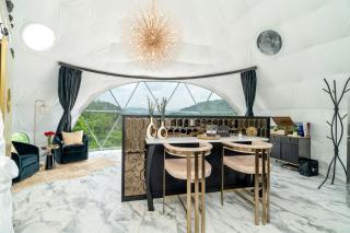 Romantic Dome Retreat Near Great Smoky Mountains, Tennessee - Sunshine - 7