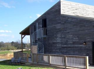 Cozy Loft Apartment Above Jay Bob's Kitchen w/ 2 Queen Beds & Breakfast Near Nashville - 2