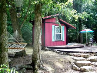 Cozy Backstage Tiny House Near Old Hickory Lake – Pet-Friendly, Private Deck, Breakfast Included - 2