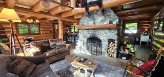 Vibrant Cabin Retreat Near Brassua Lake, Maine - 8