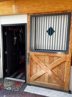 Cozy Loft B&B with Country Breakfast & Premium TV near Old Hickory Lake – Lebanon, Tennessee - 3