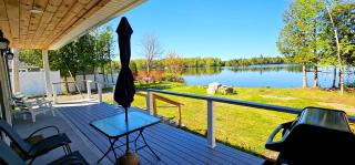 Idyllic Lakefront Cottage Haven Near Tussle Lagoon, Maine - 8