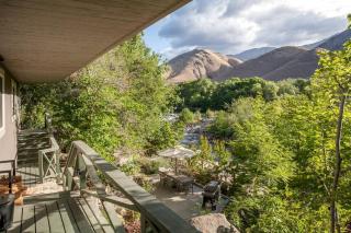 Escape to Your Private Riverfront Suite in Kernville, CA - 5