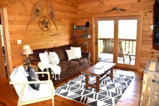 Pet-Friendly Cabin Near Great Smoky Mountains, Tennessee - Sunshine - 9
