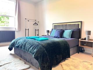 Gorgeous 3BR house in Muswell Hill with Free Parking - Londra - 9
