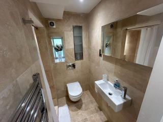 Spacious 1-Bed Flat with Garden near Finsbury Park - 5