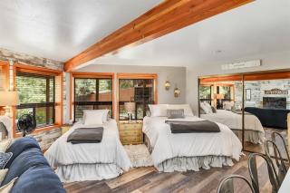 Cozy Hilltop Retreat Quiet Street Near Downtown and NAU Private Forested Setting - Mountainaire - 8