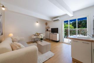 Ground-Floor Apartment with Private Garden Cannes - 9