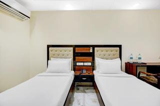 Super Hotel O Hotel Excellency - New Delhi - 4