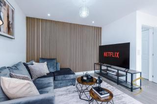 Stylish 4BR Home - Contractors stay - Free Parking - Birmingham - 0