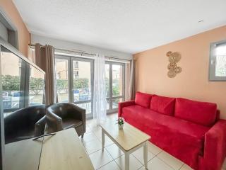 Terrasse privée, piscine, à 5 mn de la plage - 2