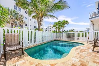Luxury Beach Front Pool Home in Paradise! home - Fort Myers Beach - 9