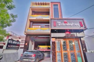 RROOMS Elite Hotel Airport Suites - 4