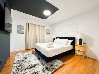 6BR Pool Escape for Friends and Family - LOU1 - BUR - Burbank - 6