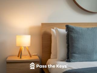 Pass the Keys Modern Townhouse with Garden and Parking in Ascot - Ascot - 6