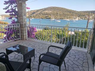 Two-Bedroom Apartment in Vinisce I - 0