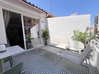 Modern Apartment with Terrace - 5 Min Walk to Beach - Calpe - 0