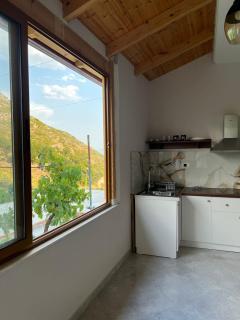 Leone Guesthouses - Borsh - 9