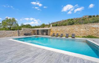 Beautiful Home In Skradin With Kitchen - Piramatovci - 1