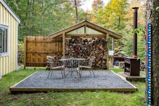 Pet Friendly Glamping in a Vintage Hay Wagon to Discover the Adirondacks - - 1