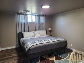 No Cleaning Fee BYU Creamery WD 65 TV King - Provo - 9