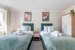 Panoramic Sea View Apartment Sleeps 4-Free Parking - Bournemouth - 5