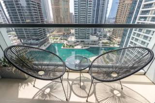 StayShort - Modern 1 Bedroom in JLT Sleeps 2 with Lake Views - 0