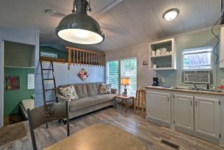 Resort Cabin 1 Mi to Middle Bass Island State Park - - 0