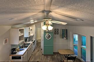 Resort Cabin 1 Mi to Middle Bass Island State Park - - 6