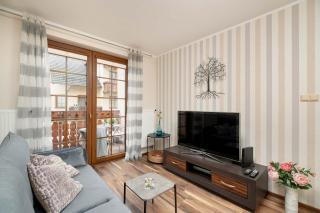 Stylowy Apartament Podgórze Szklarska Poręba Parking by Noclegi Renters - Szklarska Poręba - 3