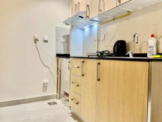 Karama stunning unit for 4 - 6