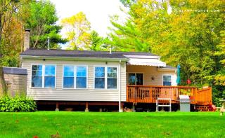 Charming Waterfront Cottage Rental near Topsmead State Forest, Connecticut - 0