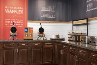 Hampton Inn and Suites by Hilton Vero Beach-Downtown - Vero Beach - 6