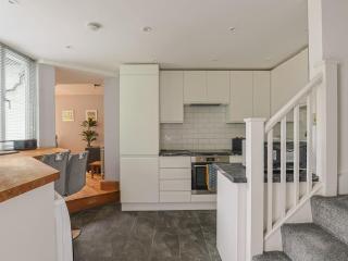 Pass the Keys Spacious 1-bed Flat with Parking near River Thames - Maidenhead - 1