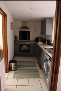 Blyton 2-Bed Cottage Parking 30m to Lincoln - - 7
