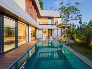 Narawangsa Indonesian Legend Meets Modern Luxury - Kerobokan - 0