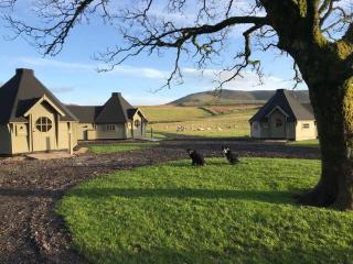 Carnethy Cabin - Kirknewton - 8