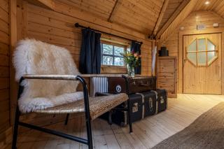 Carnethy Cabin - Kirknewton - 3