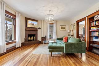 Historic Queen Anne Family Home w Modern Comforts - Harper's Ferry - 5