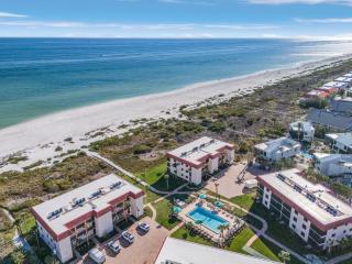 Serene 3rd story condo with amazing views Sanibel Island Sandalfoot 2B3 - 1