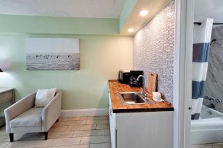 Hawaiian Inn Beach Resort Unit #501 - Daytona Beach Shores - 3