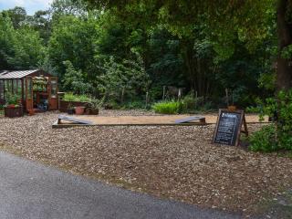 Seaview Two - Uk50166 - Corton - 3