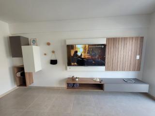 Amplio y moderno monoambiente con lindas vistas en excelente ubicación - Puerto Madryn - 8
