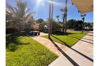 Motel 6 Riviera Beach FL - 1