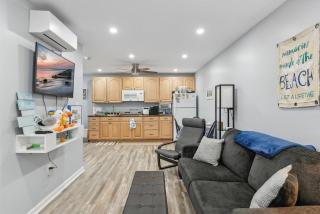 5600 Seaview Ave, Unit 4 - 0